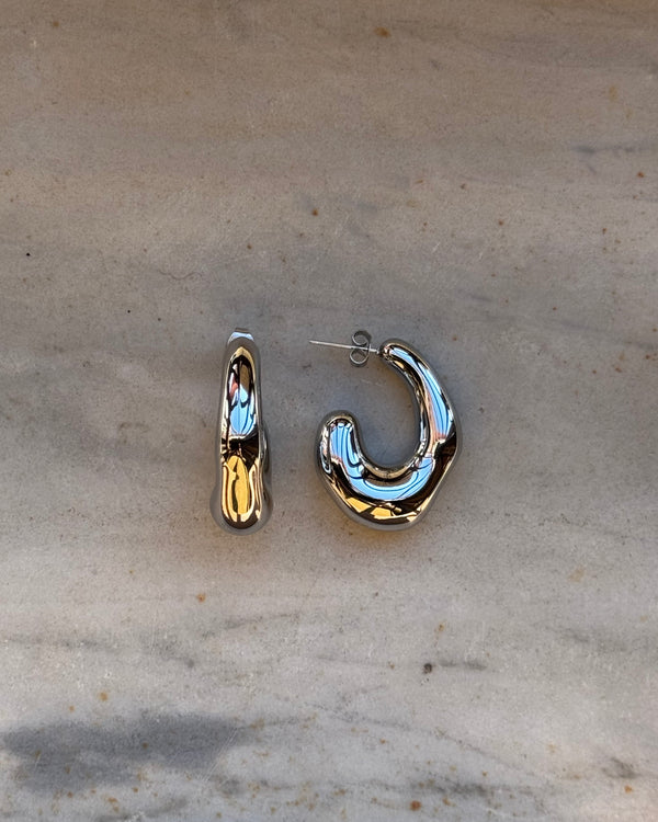 WAVY HOOPS