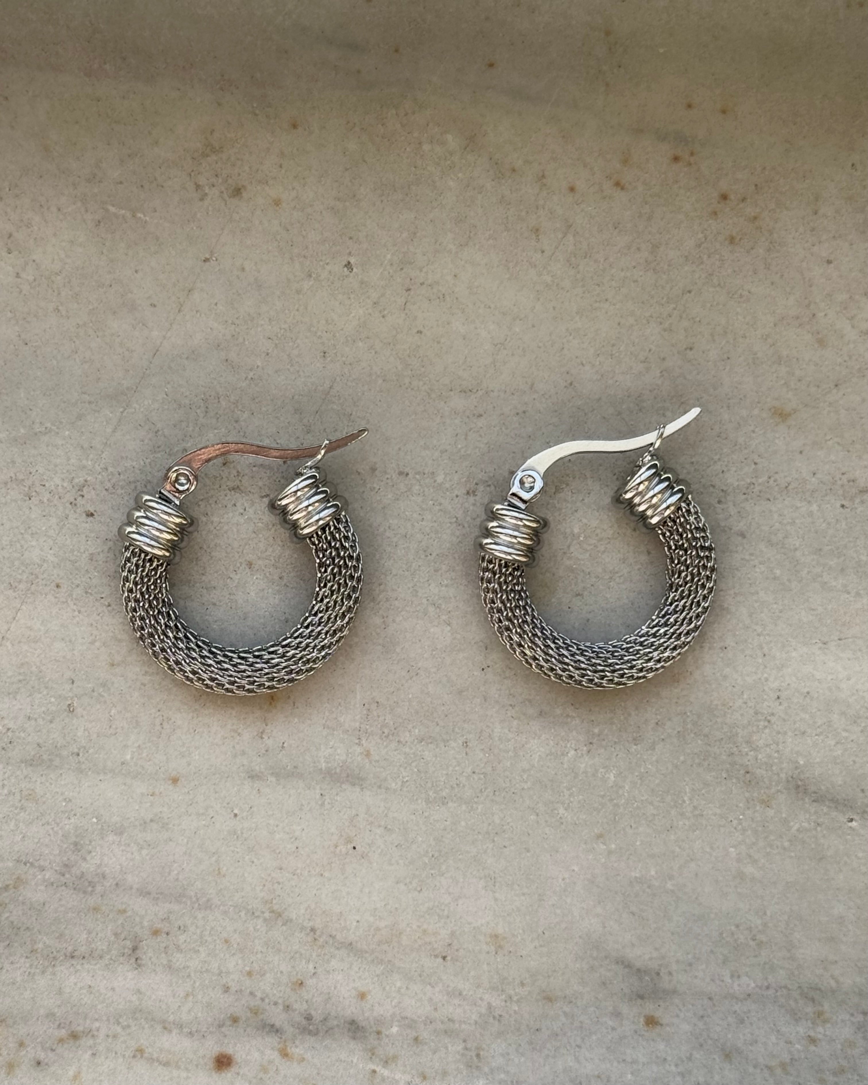 DARLEN HOOPS